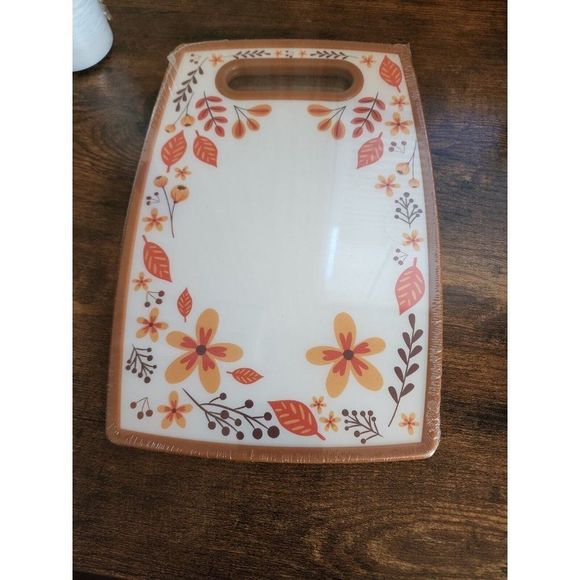 Cutting Board  Autumn Leaf Design - Picture 4 of 5